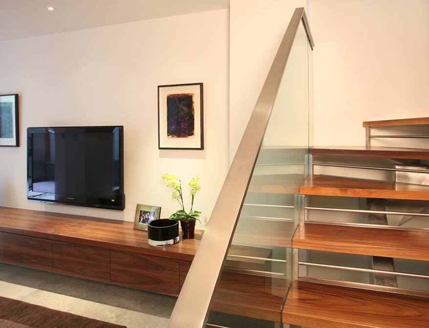 Abingdon-stainless-steel-glass-balustrade-open-riser-staircase