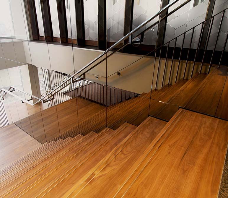 shard-contemporary-timber-staircase