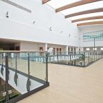 Queens-Medical-stainless-steel-glass-balustrade