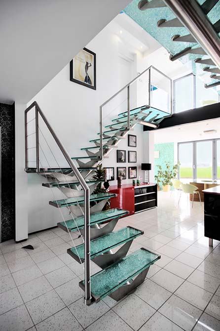 Allum-steel-and-glass-staircase